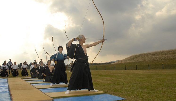 1200px-Kyudo_or_the_way_of_archery